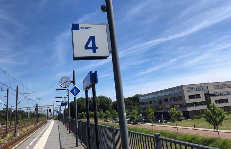 OV-ambassadeurs aanwezig in FlevoMeer Bibliotheek Dronten