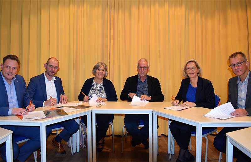 FlevoMeer Bibliotheek ondertekent samenwerkingsconvenant met vijf gemeenten