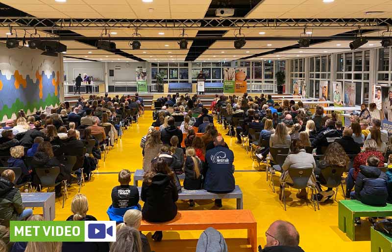 Video | Voorlichtingsavond Ichthus College Dronten druk bezocht