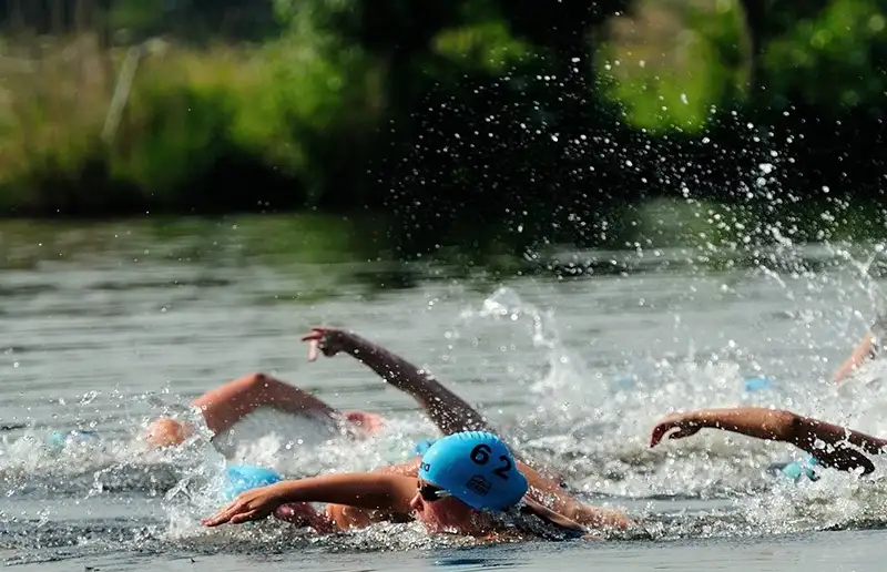 1e editie Lage Vaart Race: zwemevent dwars door Dronten