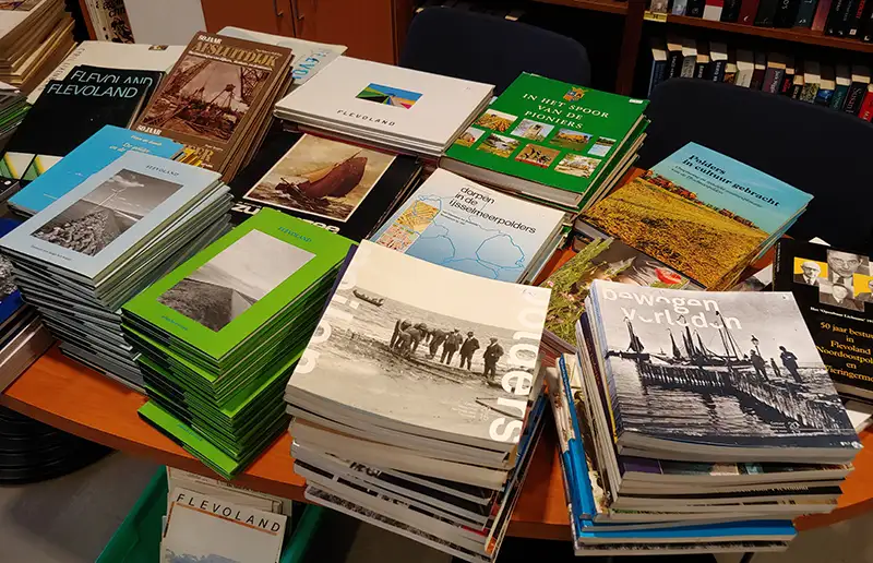Flevoland centraal in Odd Fellows boekenwinkel