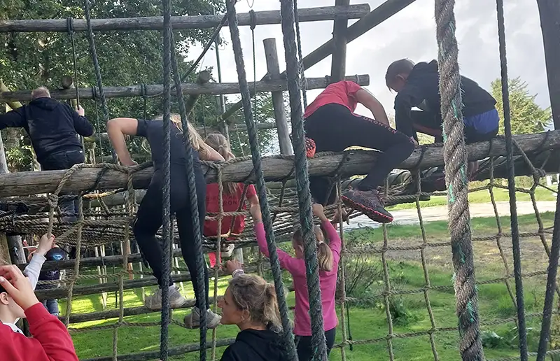 Jonge mantelzorgers ontlast tijdens buitensportdag