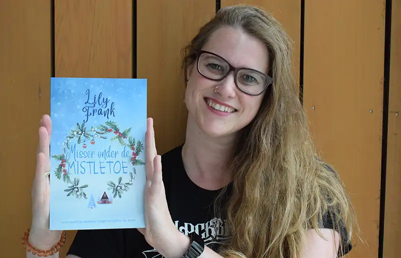 Lily Frank signeert haar vijfde roman bij Bruna Dronten