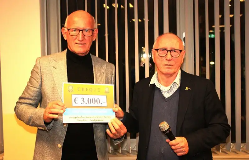 Bridgedrive Odd Fellows brengt 3000 euro op voor Hospice