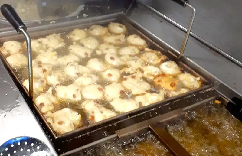 Protestantse Gemeente Dronten bakt oliebollen voor het goede doel