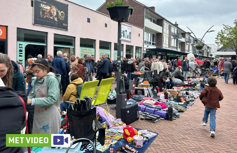 Dronten viert uitbundig Koningsdag 2024