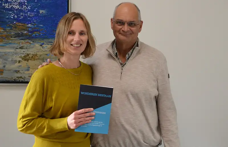 Biddinghuizenaar Ruthger Steenbeek schrijft autobiografie: Wonderen Bestaan