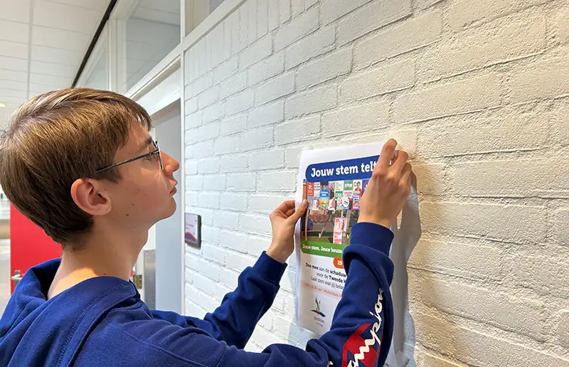 Schaduwverkiezingen op het Ichthus College: Jongeren stemmen mee met de Tweede Kamerverkiezingen