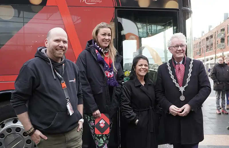 NPO radio 2 Stembus terug op het Meerpaalplein