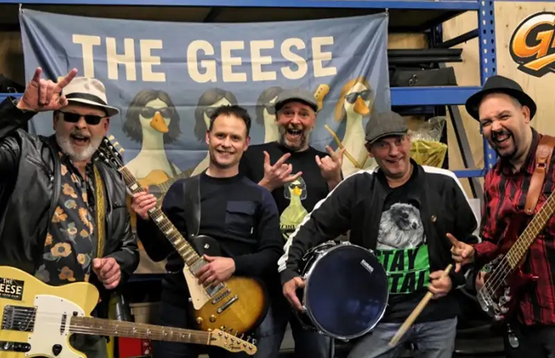 Coverband The Geese opent jamsessie in De Meerpaal