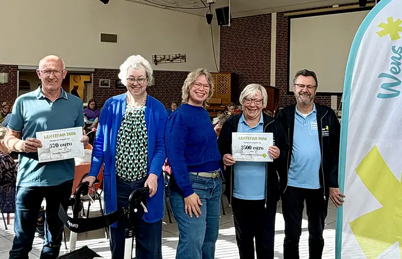 Lentefair PG Dronten haalt 3070 euro op voor goede doelen