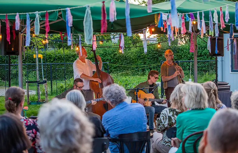 Festival in Dronten brengt generaties samen: van Mario Kart tot live muziek
