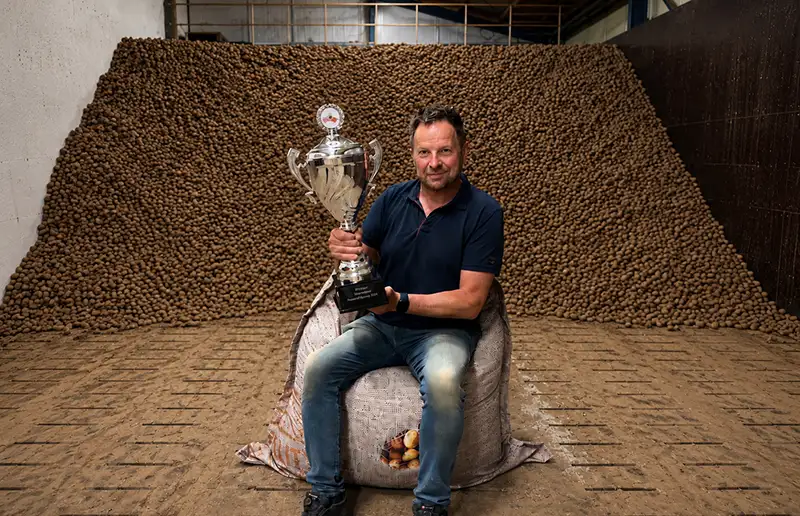 Hoeveel kilo aardappelen liggen er nog? Harrysfarm Pieperprijsvraag viert derde lustrum