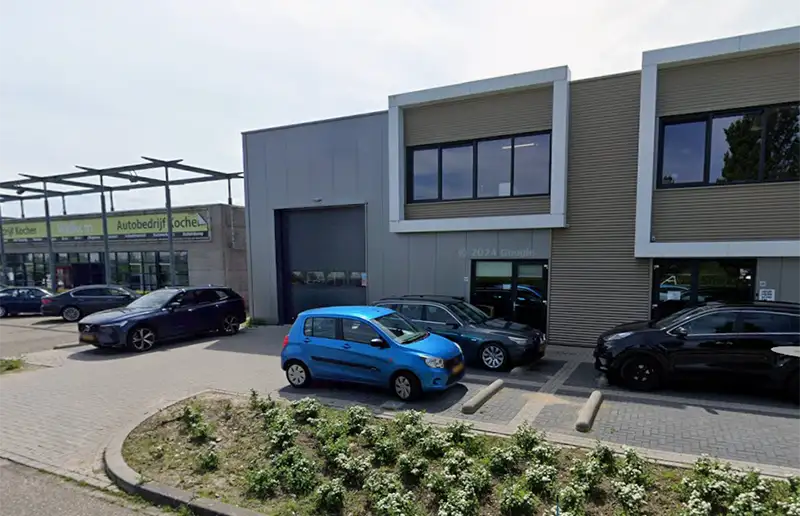 Brandmelding leidt tot politieonderzoek in bedrijfspand aan Het Weerijs