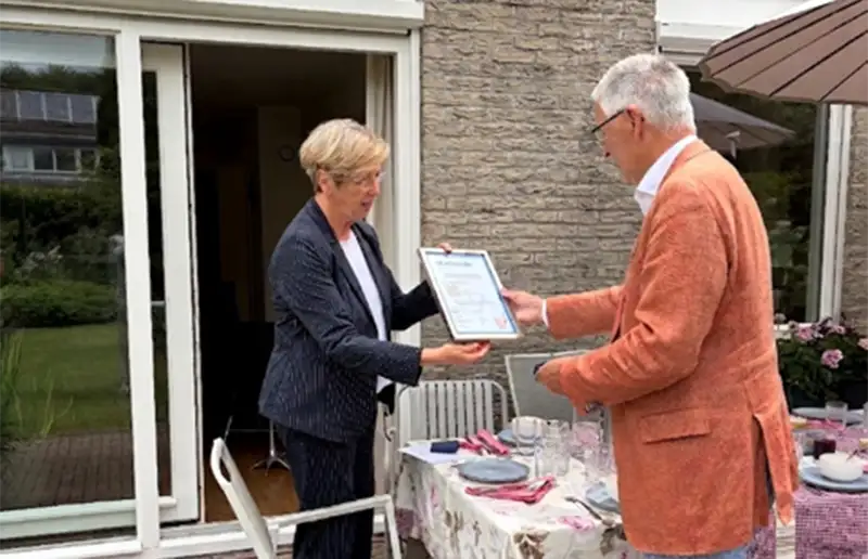Politiek icoon Ton van Amerongen onderscheiden voor jarenlange inzet